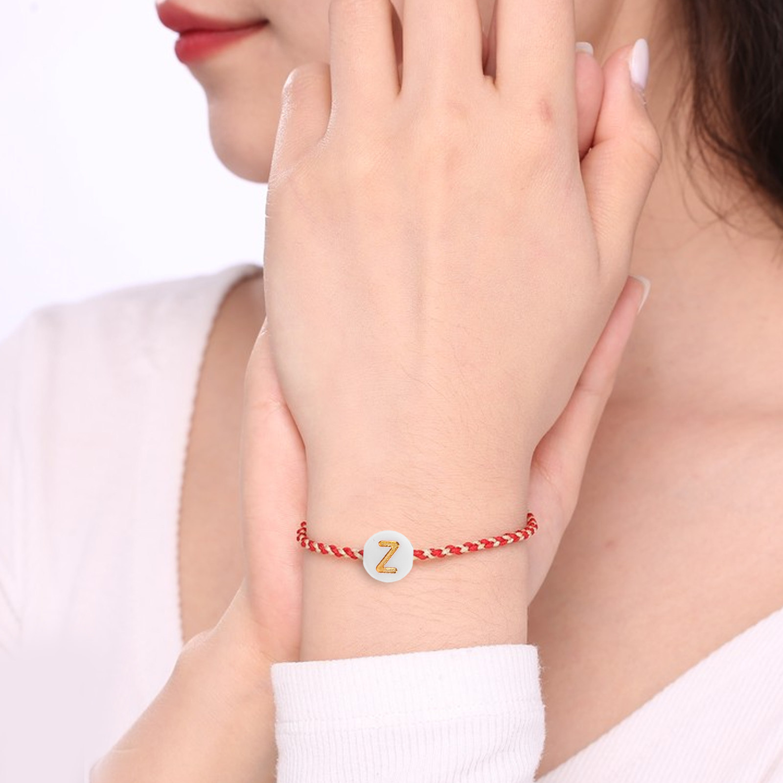 Jewelry Making For Teens - 24グリッドアルファベットビーズセット ポリマーケラムビーズ ティーン・大人向け DIYブレスレット作成キット スタイリッシュなレイヤードスタッカブルジュエリー