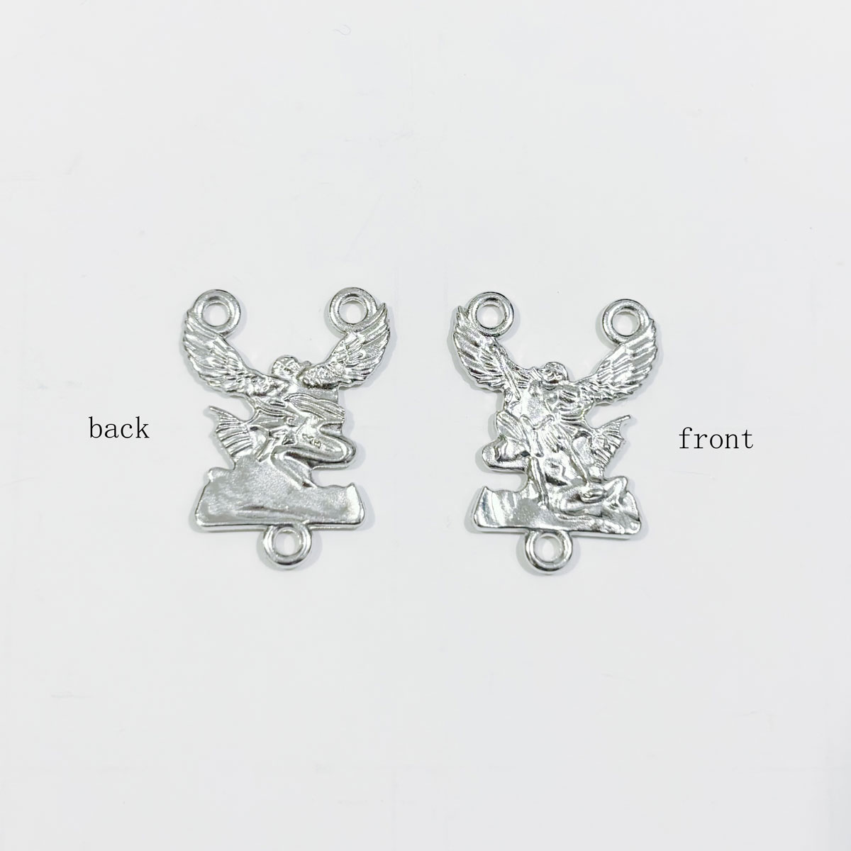 聖ミカエル大天使チャーム20個、シルバートーンのペンダント、 - Jewelry Making Michaels のレビューと価格